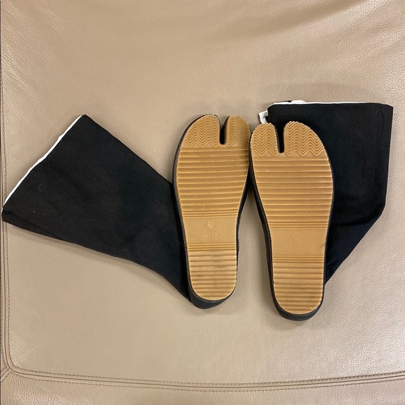 Wacoku Black Ninja Tabi Split-Toe Shoes - Size 44 - Picture 4 of 4